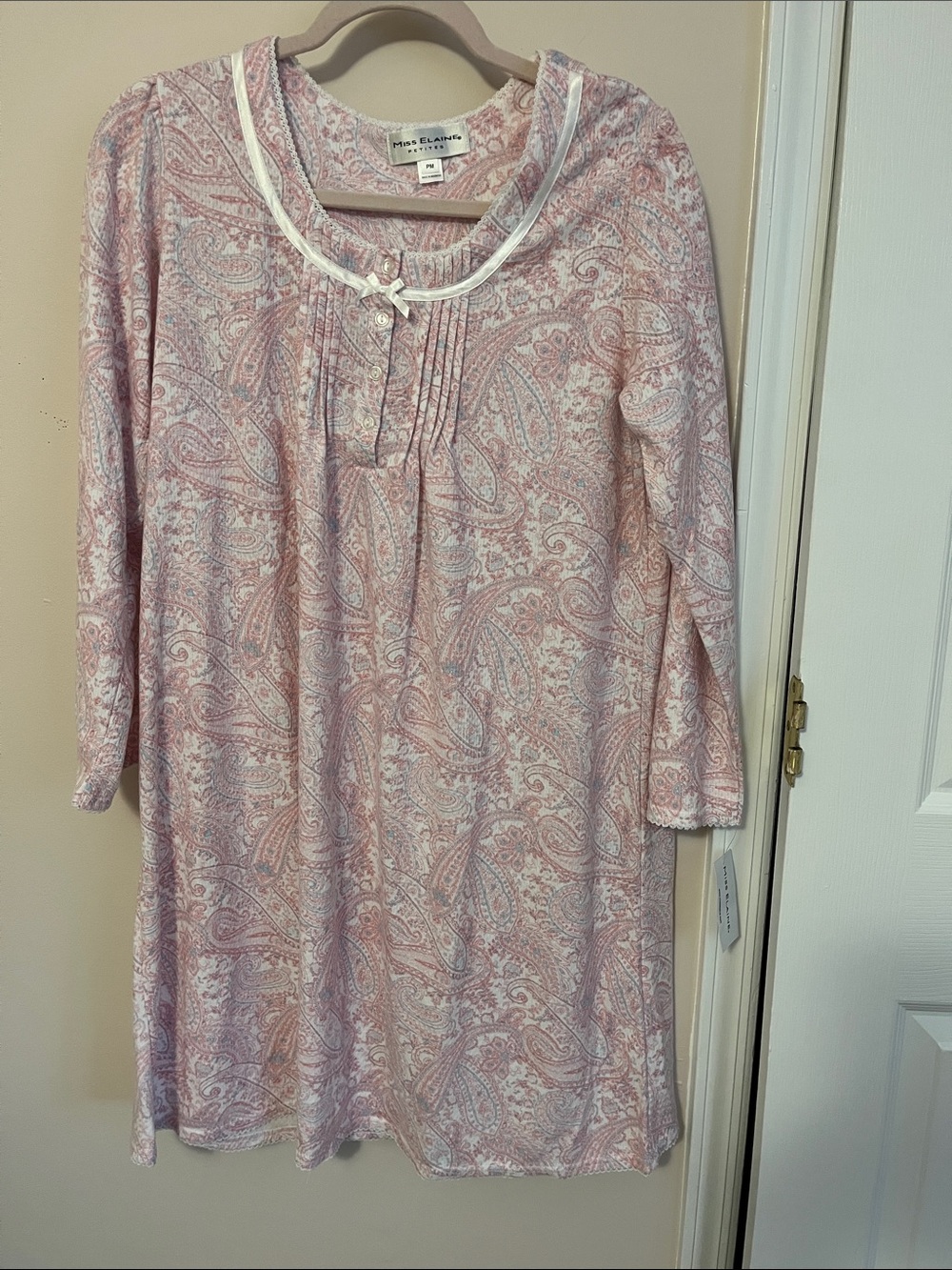 Miss Elaine Pink Paisley Long-Sleeve Nightgown